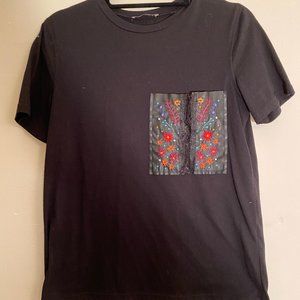 Black pocket T-shirt